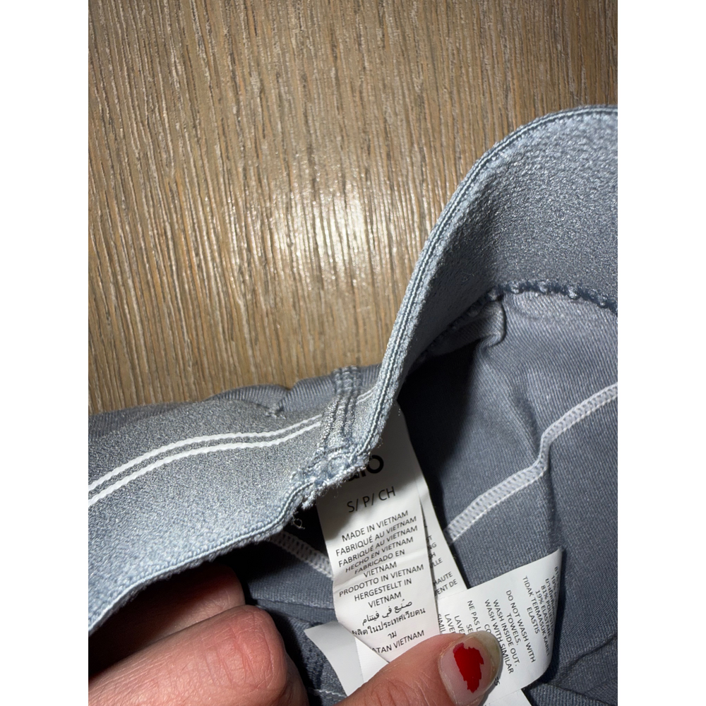 Alo Yoga Gray Leggings - Picture 5 of 5